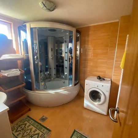Villa 1 *
